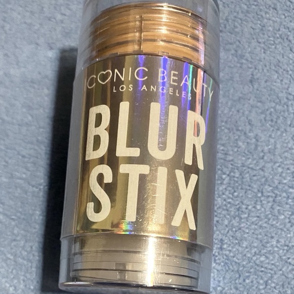 Iconic Beauty La Makeup 425or50iconic Beauty Blur Stick Poshmark
